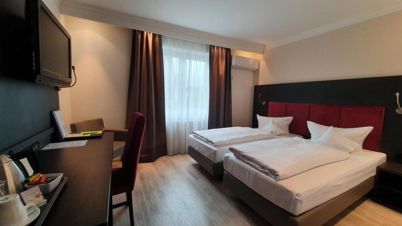 Astralis Hotel Domizil Walldorf  Exterior photo
