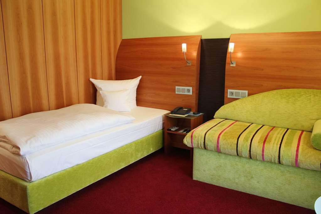 Astralis Hotel Domizil Walldorf  Room photo