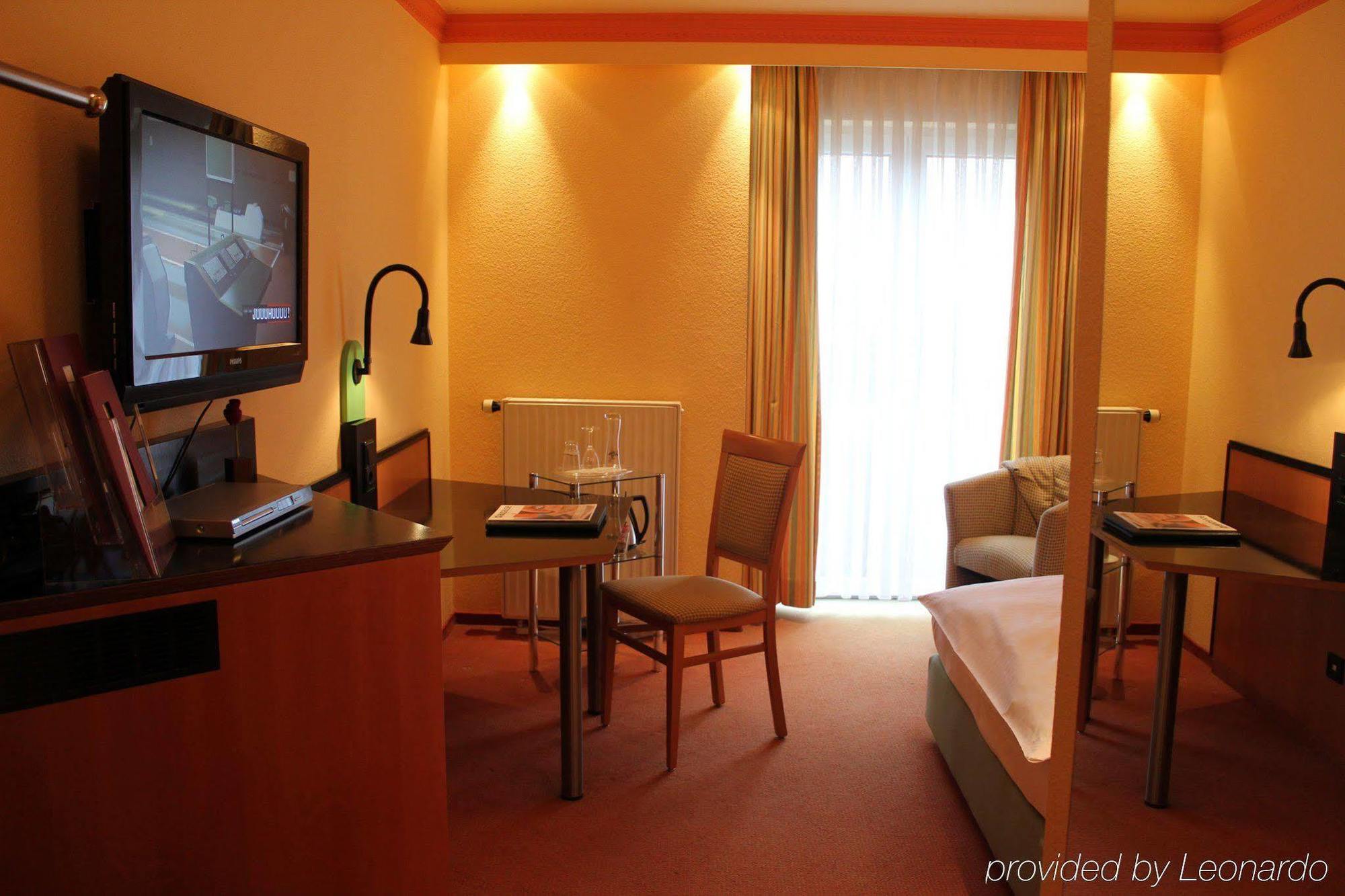 Astralis Hotel Domizil Walldorf  Exterior photo