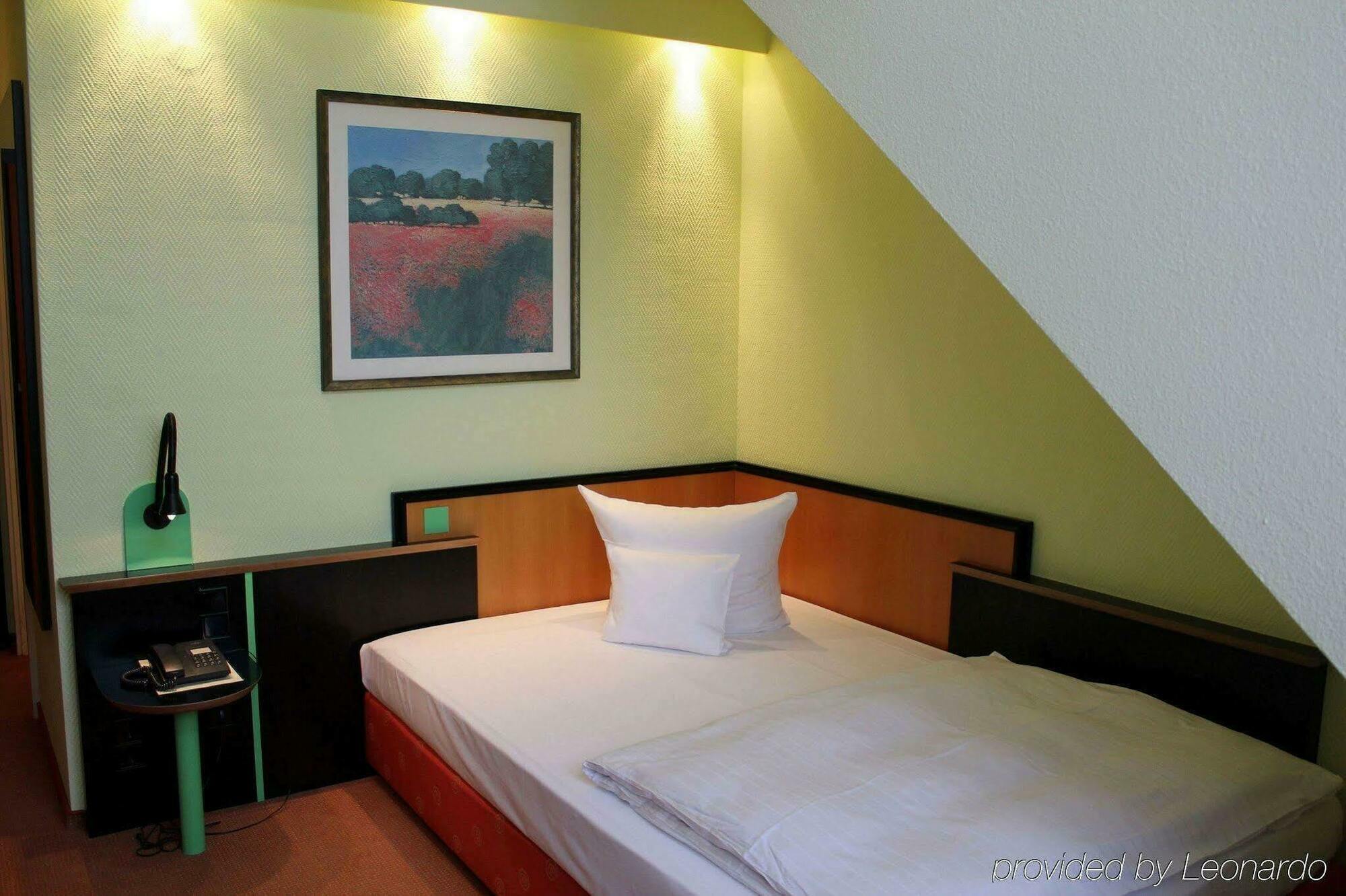 Astralis Hotel Domizil Walldorf  Exterior photo